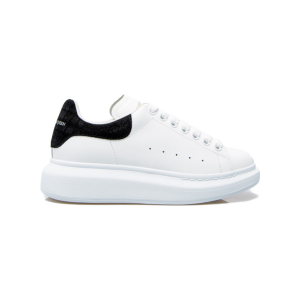 https://www.sankicks.ru/product/alexander-mcqueen-oversized-white-metallic/