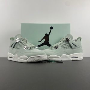 https://www.lingakick.com/product/air-jordan-4-seafoam/