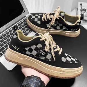 http://www.lingakick.vip/product/black-and-white-plaid-shoes/