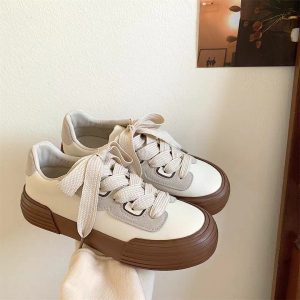 http://www.lingakick.vip/product/cute-round-toe-shoes-brown/