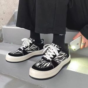 http://www.lingakick.vip/product/striped-chunky-shoes/