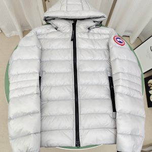 https://www.lovkick.ru/product/canada-goose-2227-white/